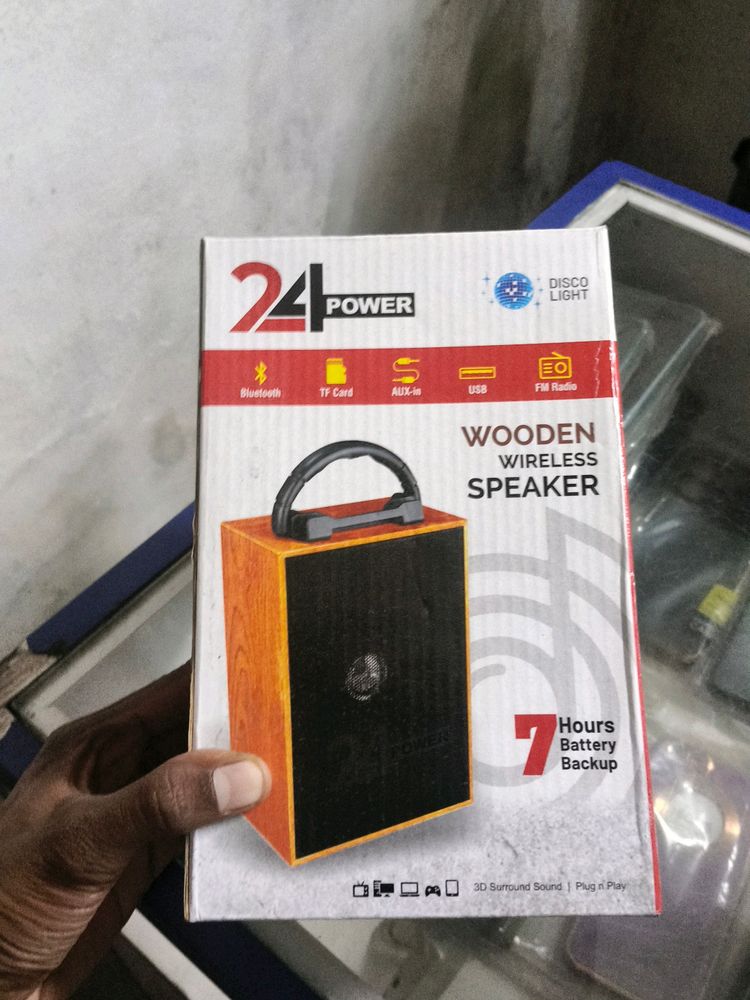 Wooden Wireless Speaker