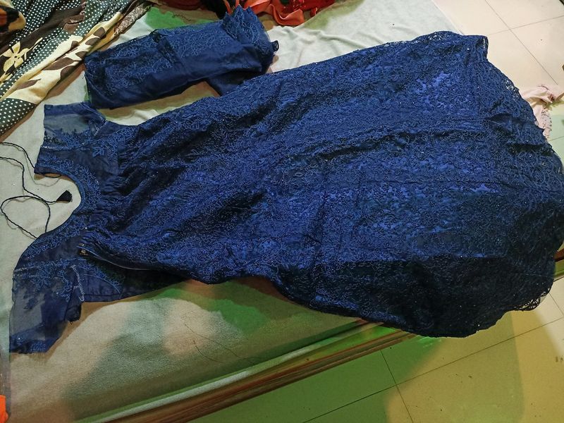 blue bust size 38  net lehenga with dupatta