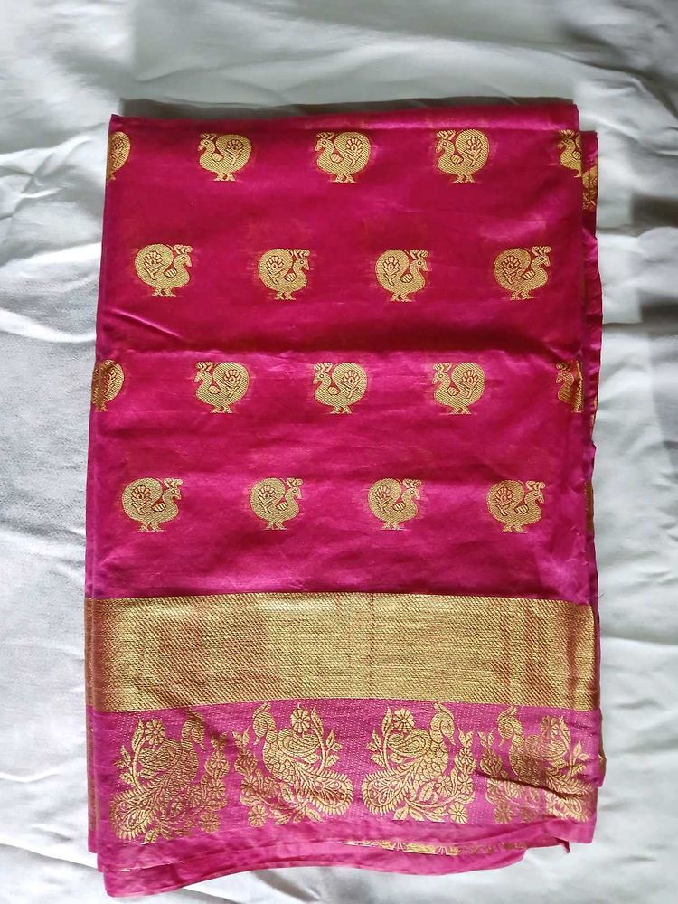 Pink &amp; Gold Peacock Saree🌷