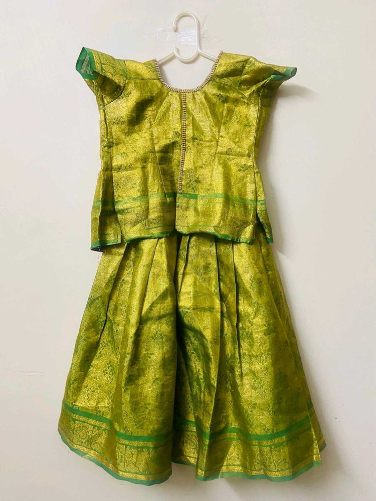 Girls&#39; Ethnic Dress 🥻