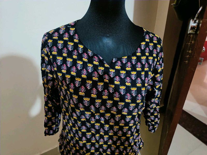 Woman Short Kurti
