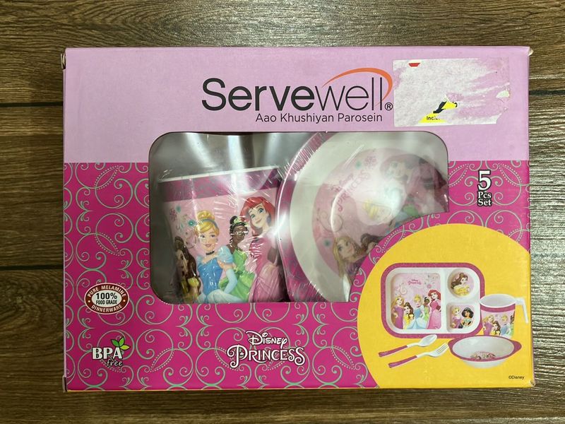 Disney Princess Serveware Set