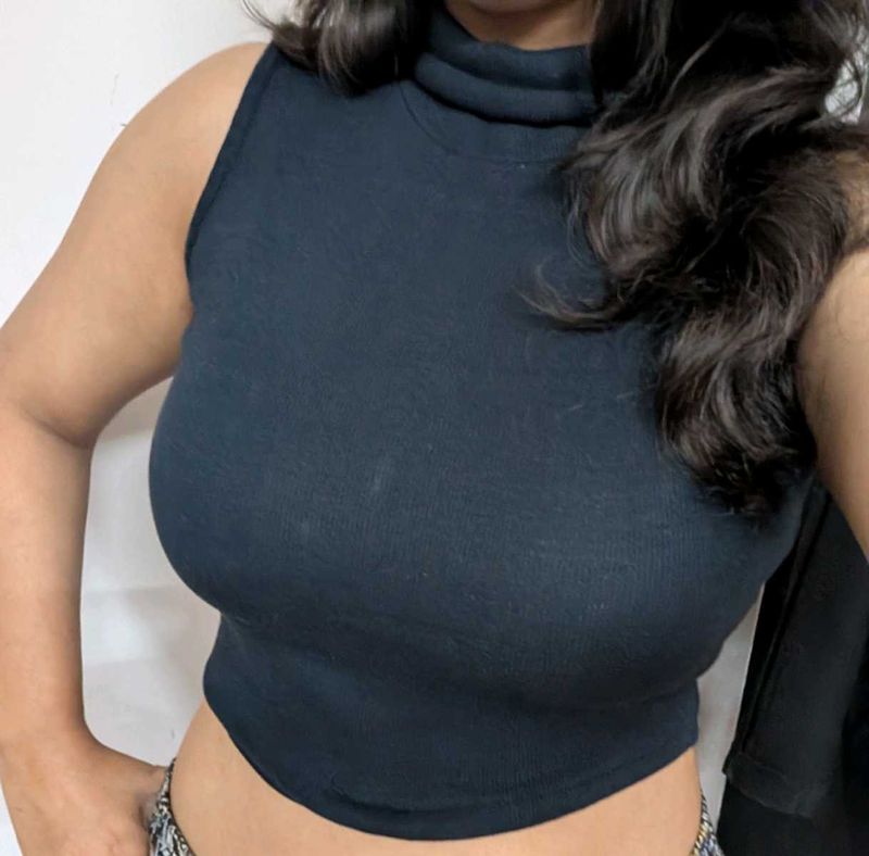 fitted tank top