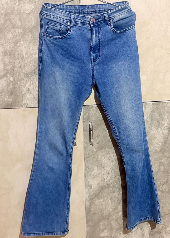 Flared Jeans