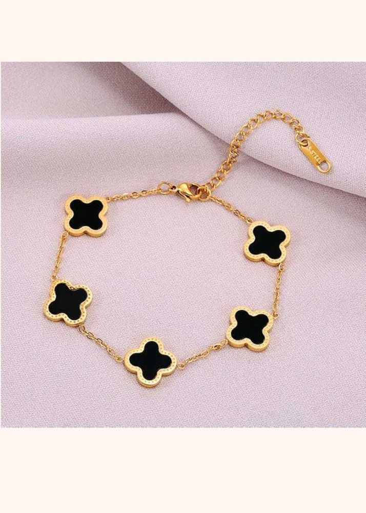 Clover Charm Bracelet