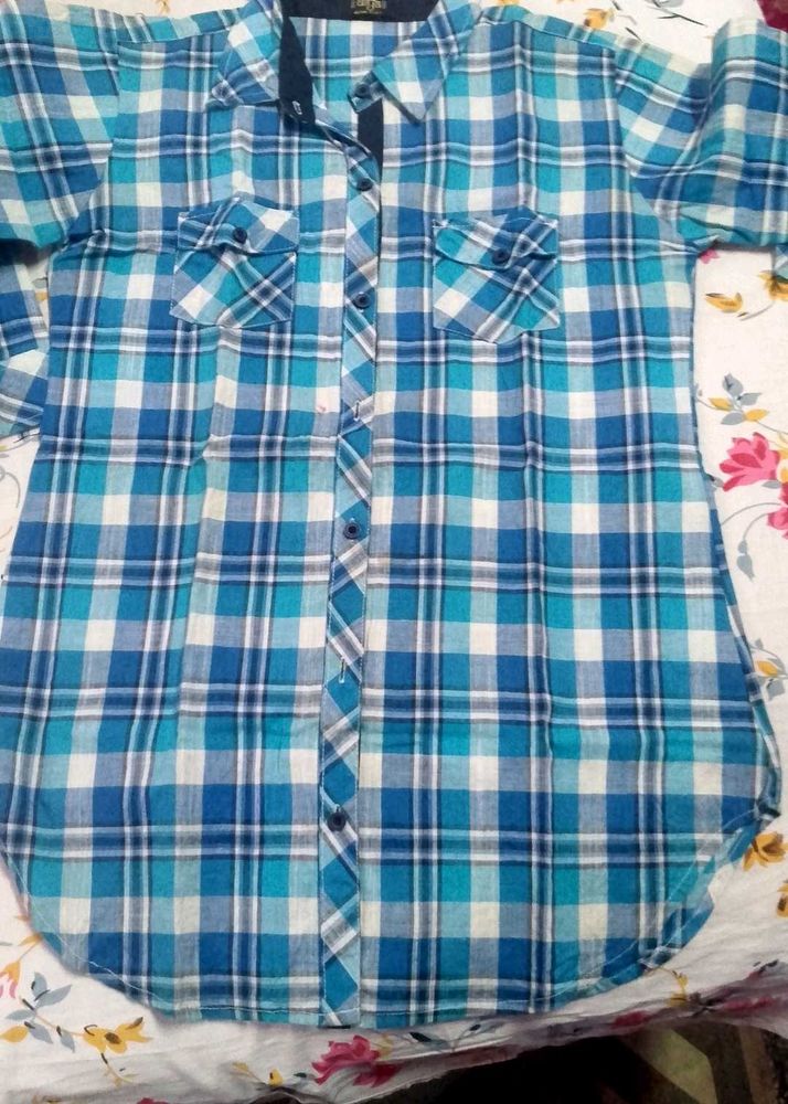 Blue &amp; White Plaid Button-Down Shirt