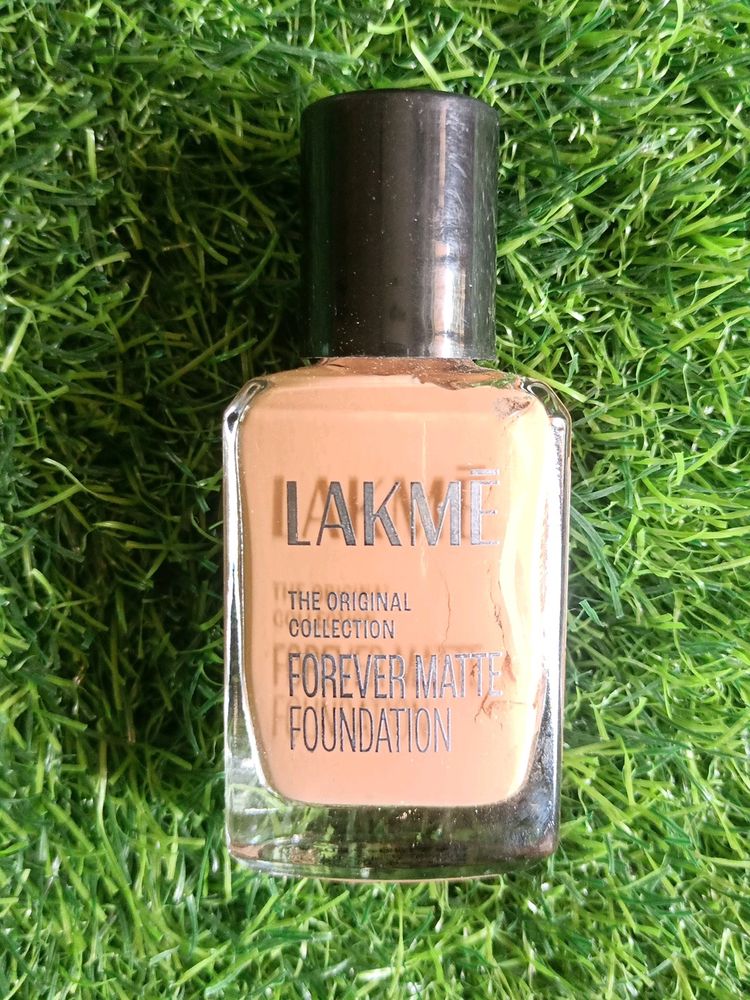 Lakme Forever Matte Foundation