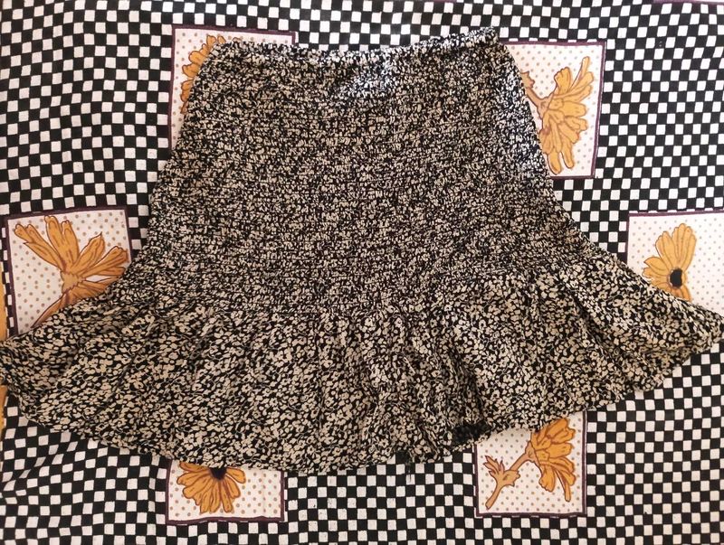 Floral Print Ruffle Mini Skirt