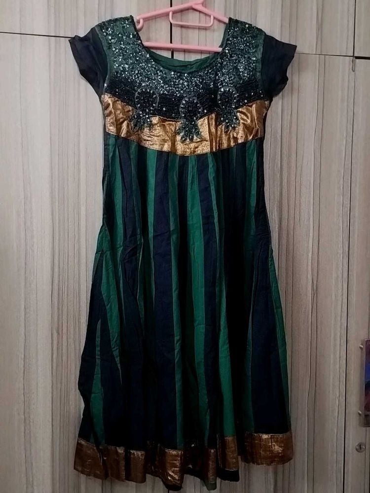 Elegant Green &amp; Black Ethnic Kurta  Dress