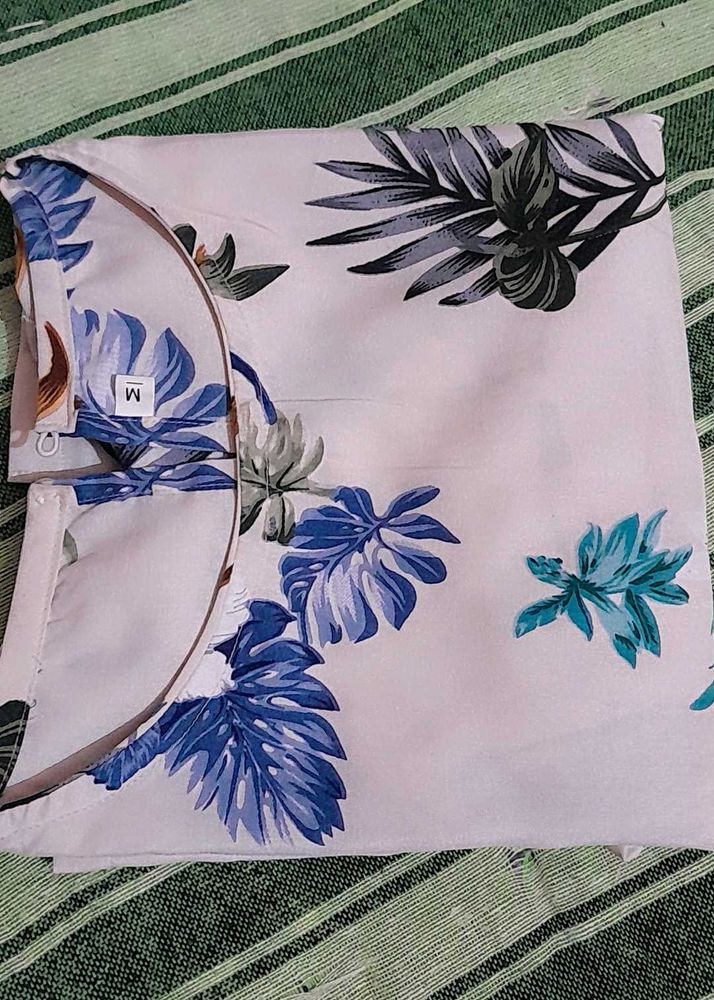 Floral Print Top - Size M