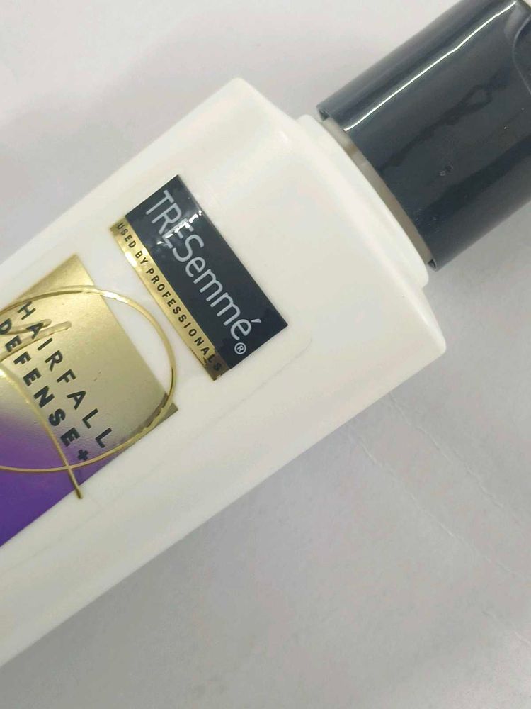 TRESemme Hairfall Defense
