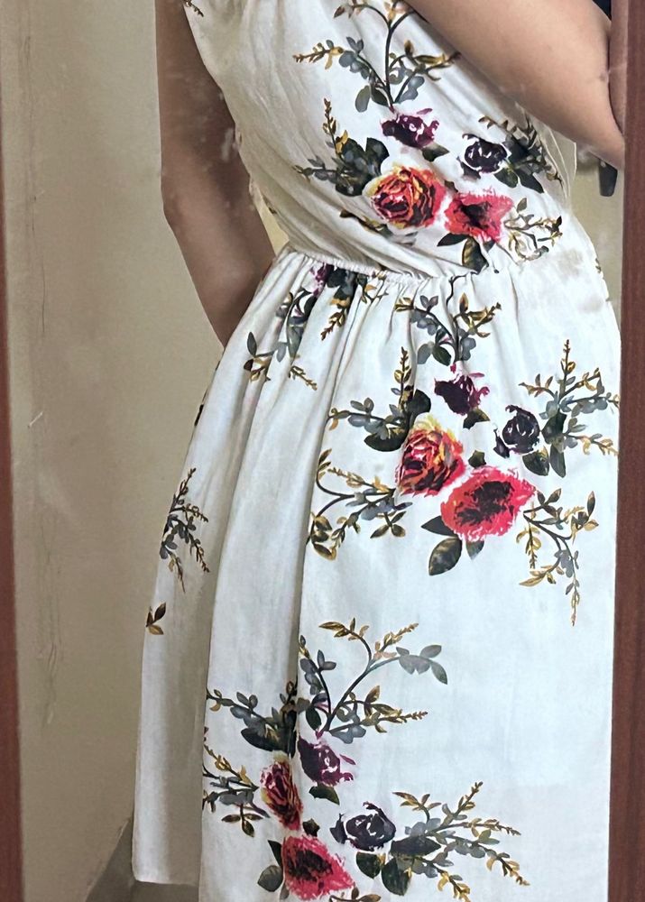 Elegant White Floral Dress