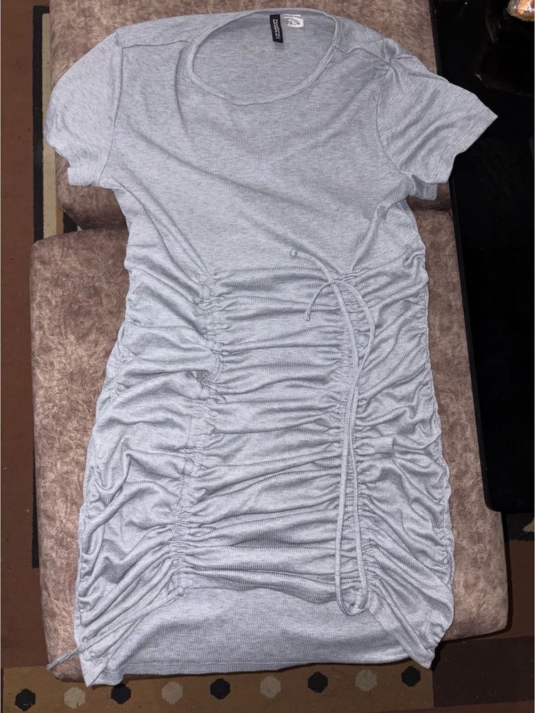 Grey ribbed dress