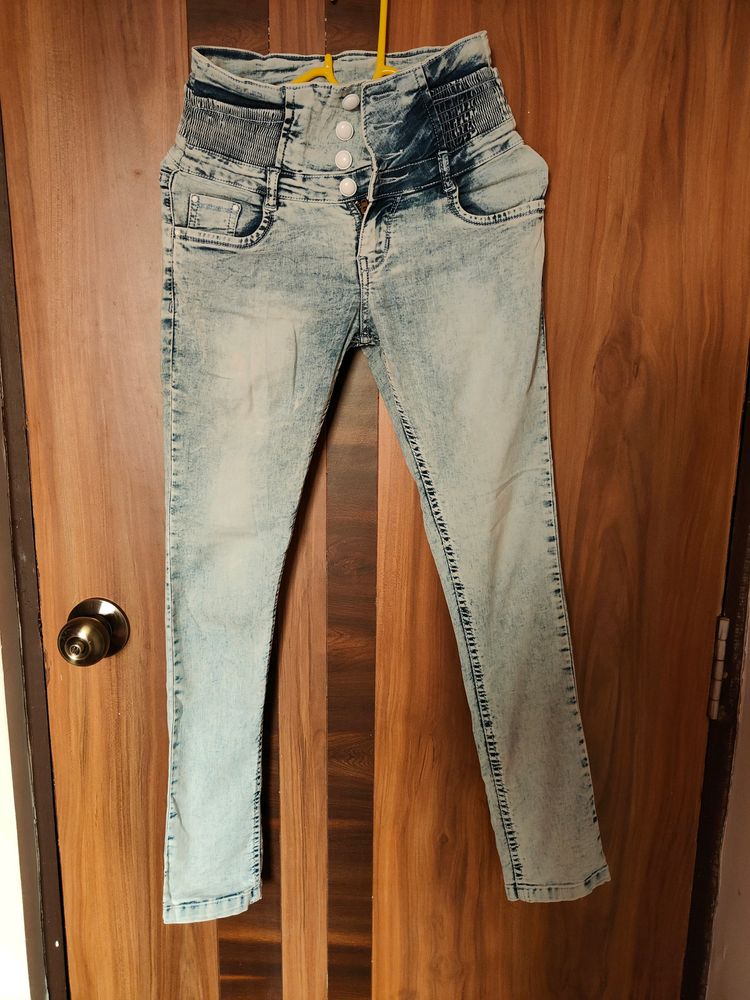 Light Blue Washed Denim  Skinny Jeans(Women)