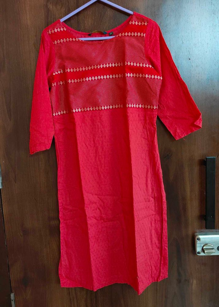 Avasa Festive Kurti