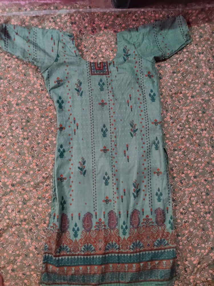 Kutra Plazo Set.