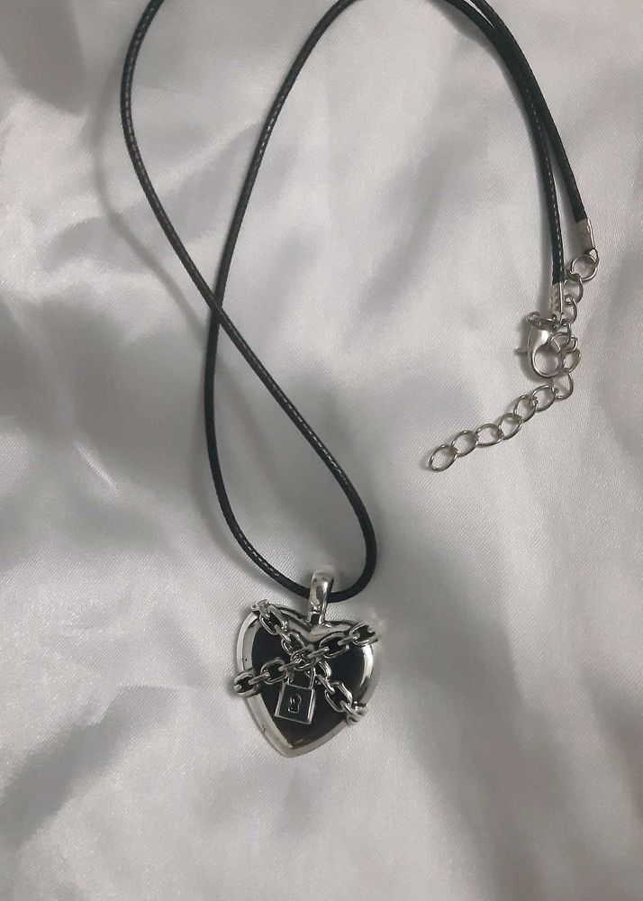 Gothic Heart Lock Pendant Necklace