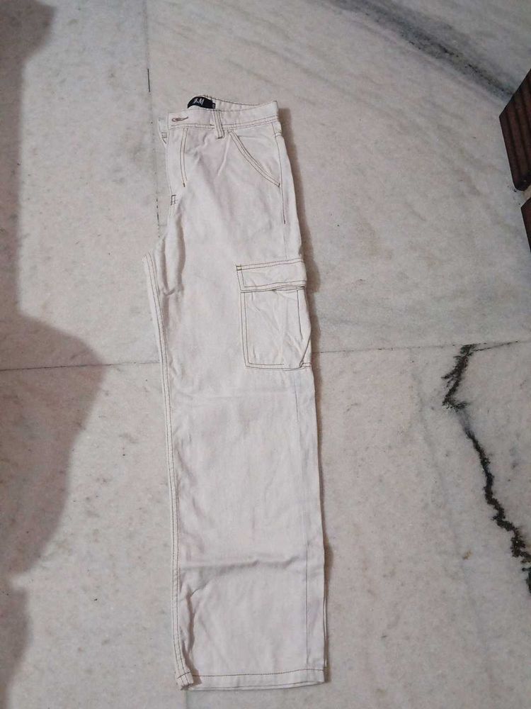 H&amp;M Beige Cargo Pants