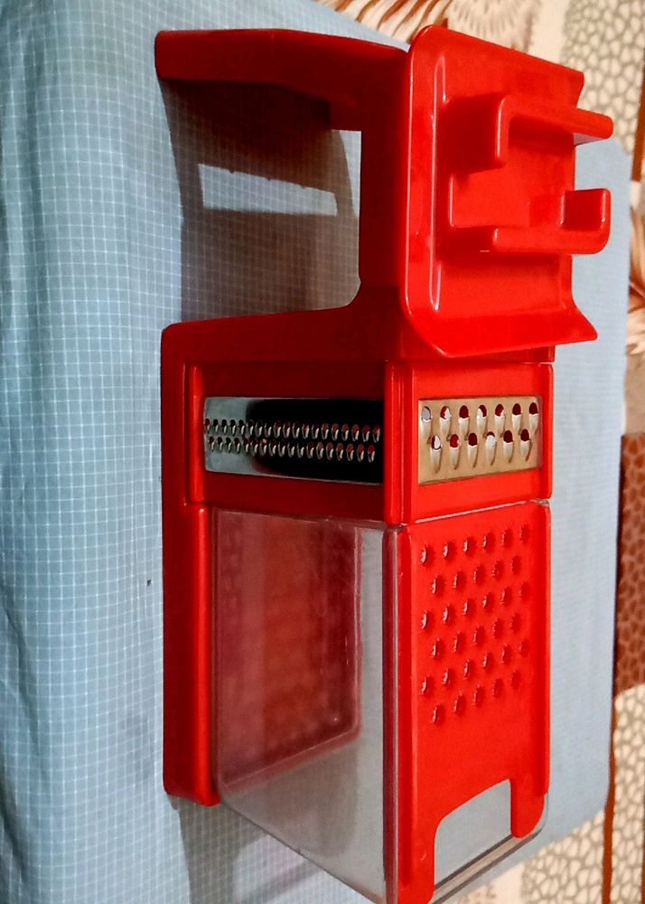 Multipurpose Slicer and Grater Set
