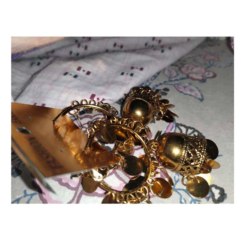 Earings