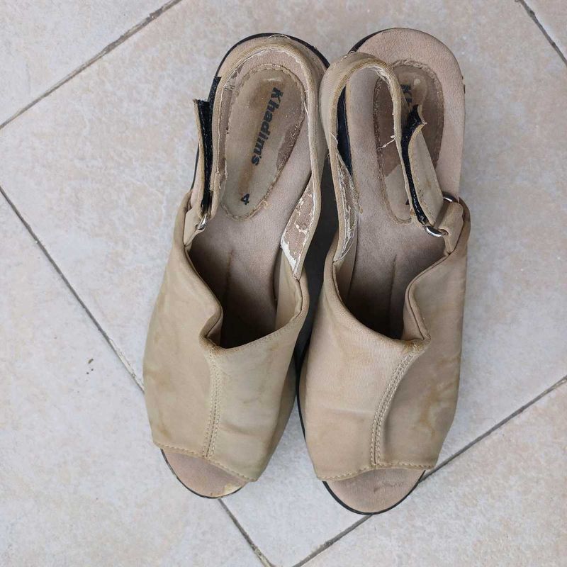 Used Block Heel Beige Sandals From Khadims
