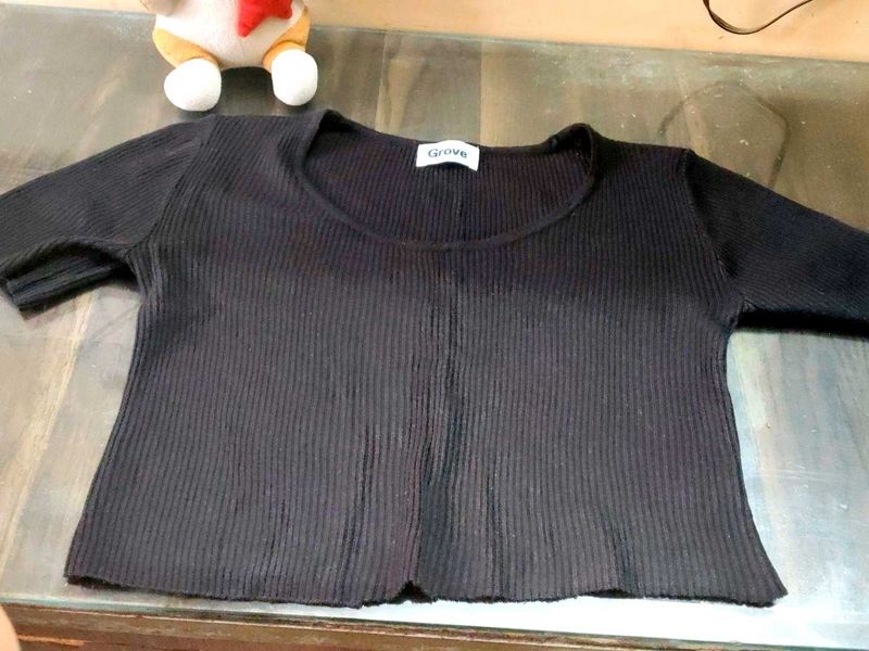 Black Ribbed Crop Top