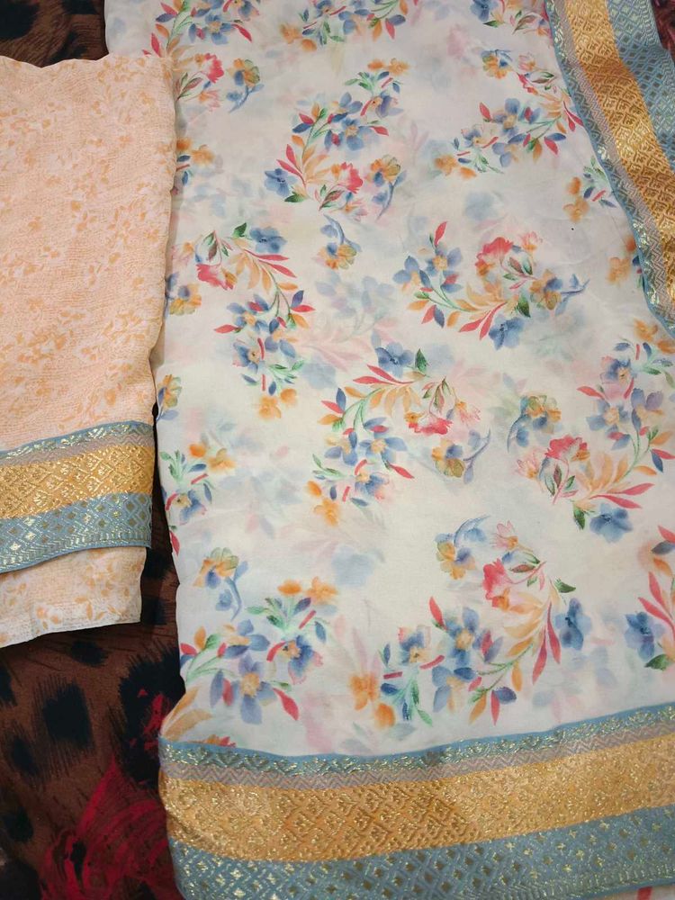 Floral Print Saree with Blouse