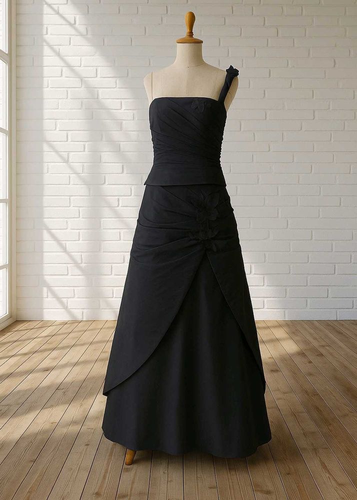 Elegant Black  Gown