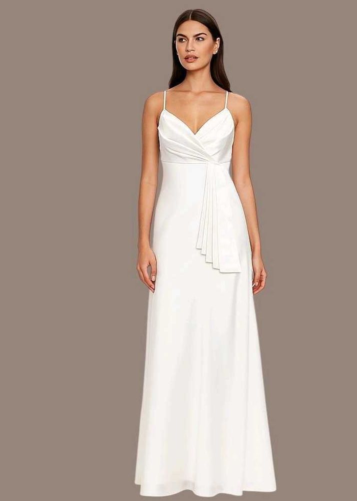 Elegant White Gown🎉🎊 Price Drop