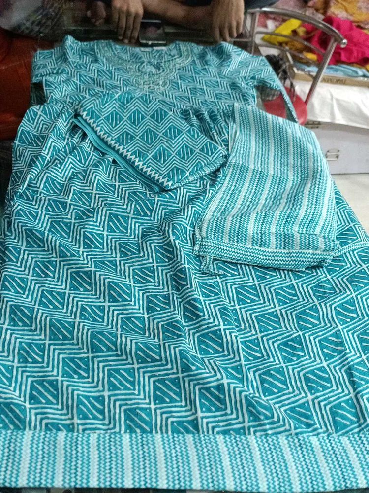 Green Printed Kurta Set L