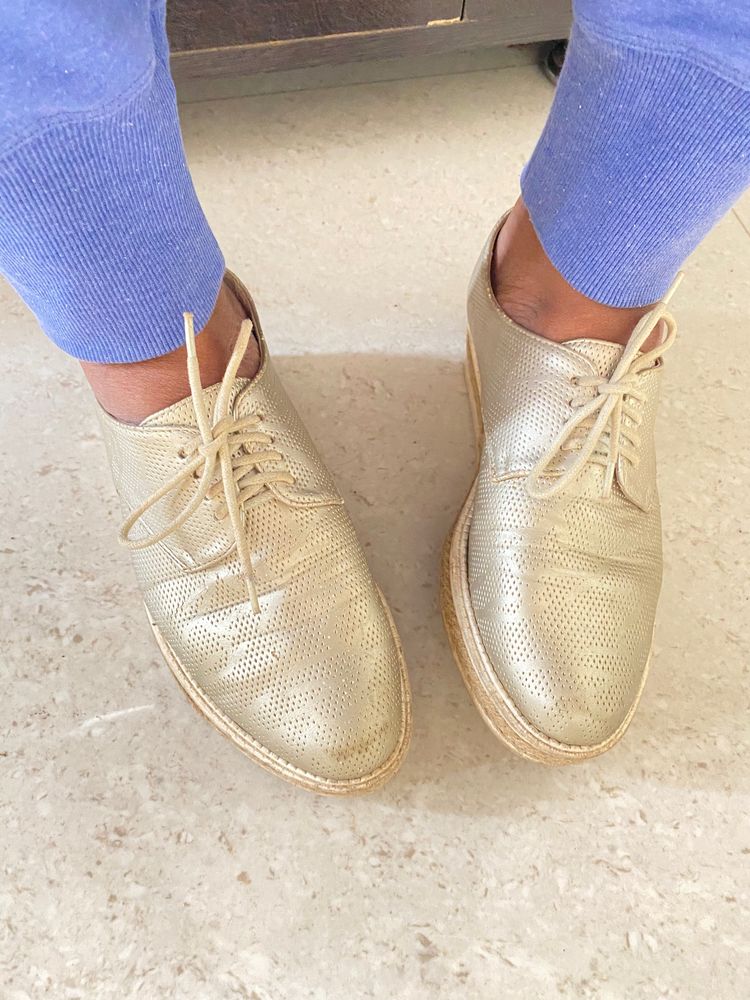 Mast and Harbour Gold-Toned Textured Casual Shoes