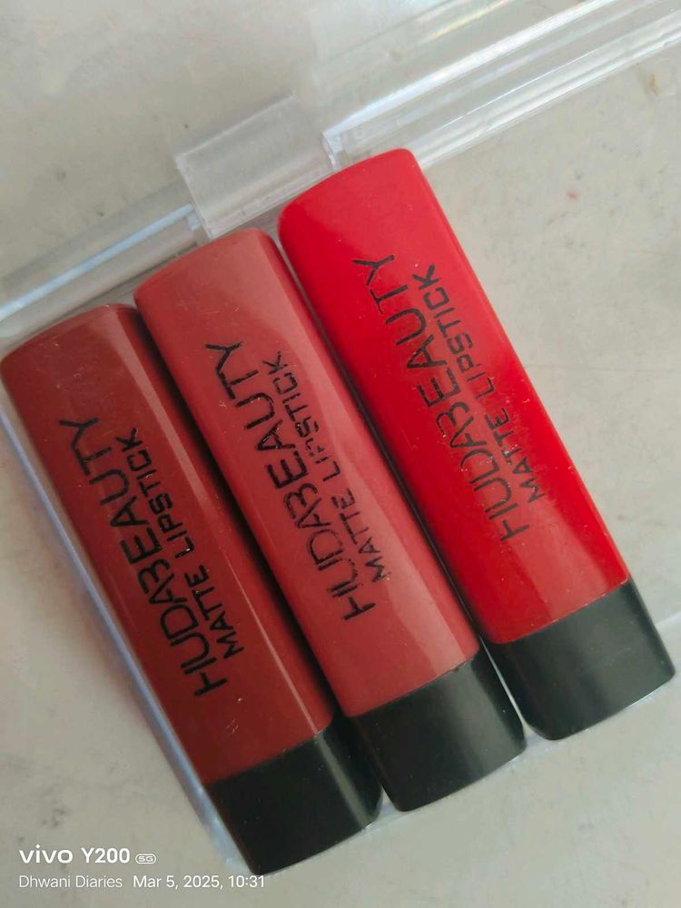 Huda Beauty Matte Lipstick Set