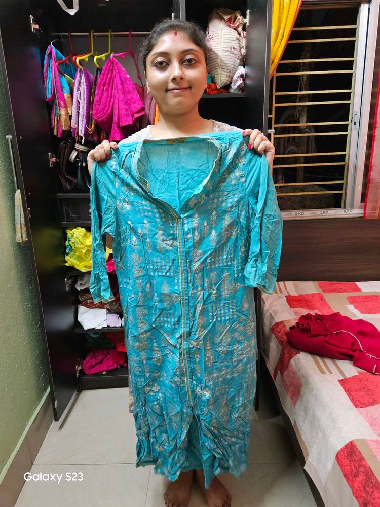 Beautiful Kurti_M Size_few Days Used Just