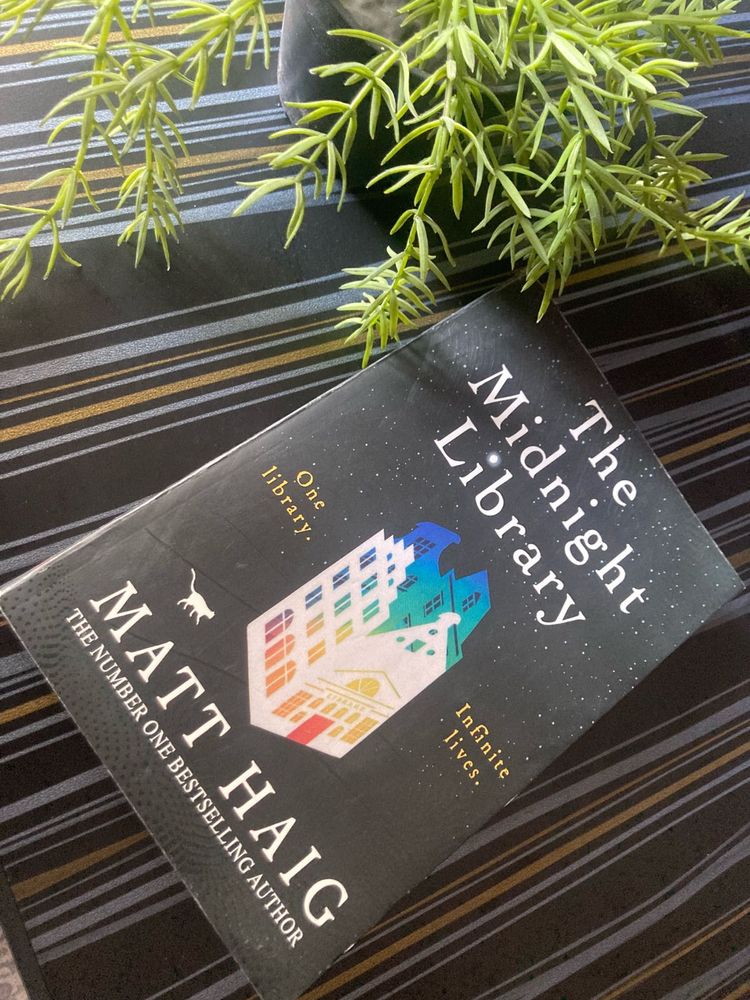 THE MIDNIGHT LIBRARY BY MATT HAIG