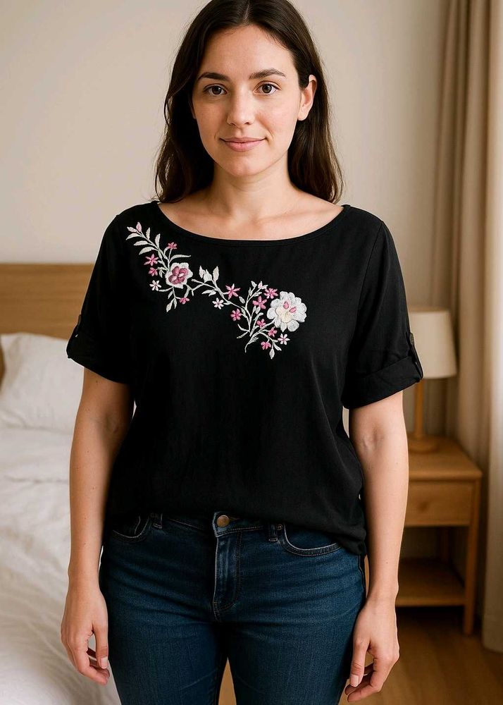 Floral Embroidered Tee