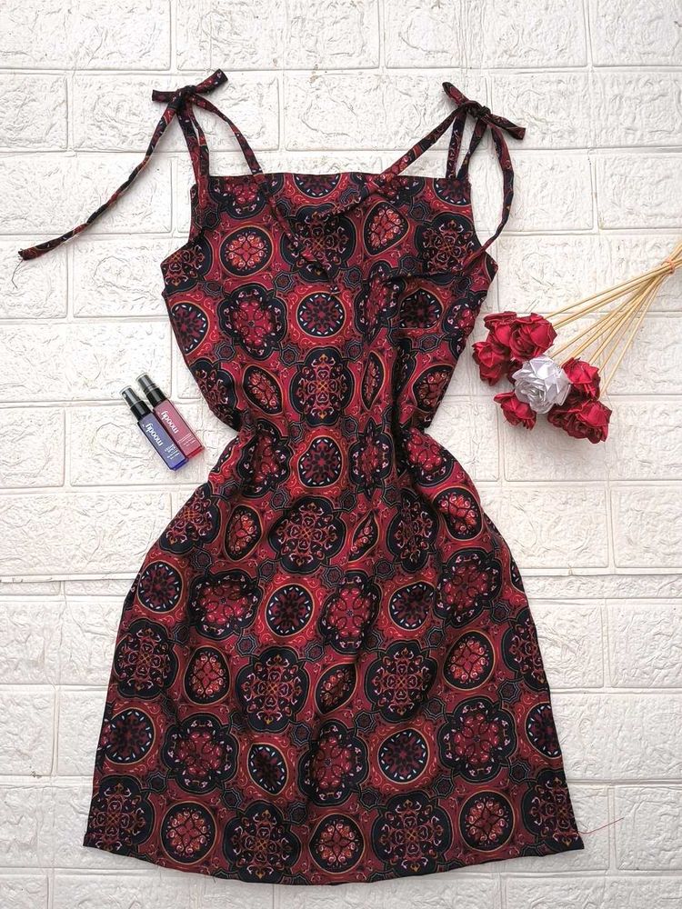 Strapped Short Kurti 🎀