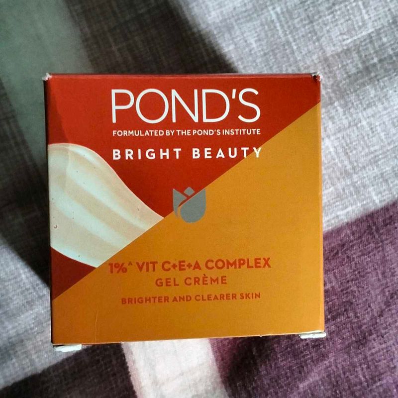 Pond&#39;s Bright Beauty Gel Creme