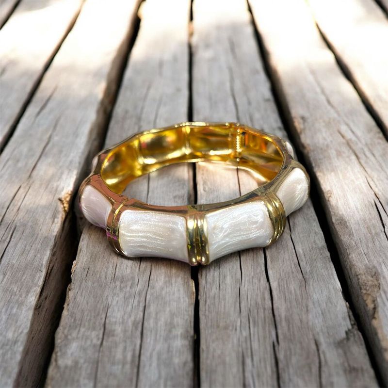 Elegant White &amp; Gold Bangle