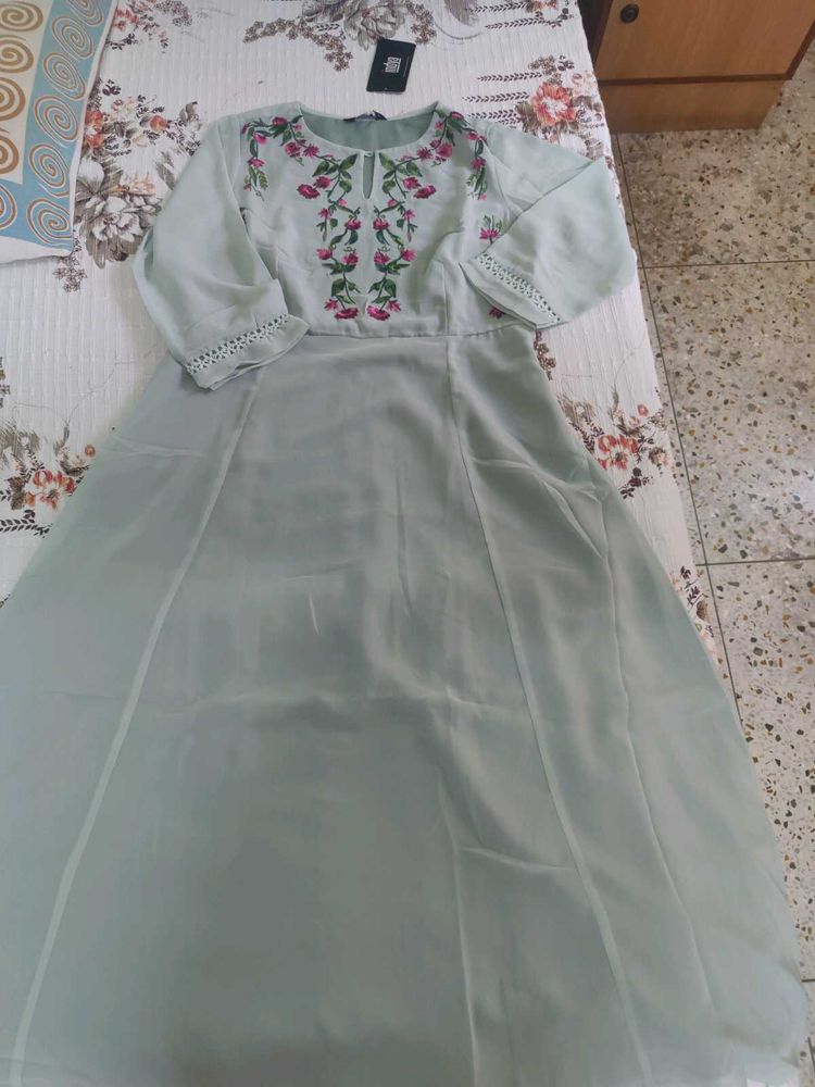 Elegant Embroidered Kurta By Indya