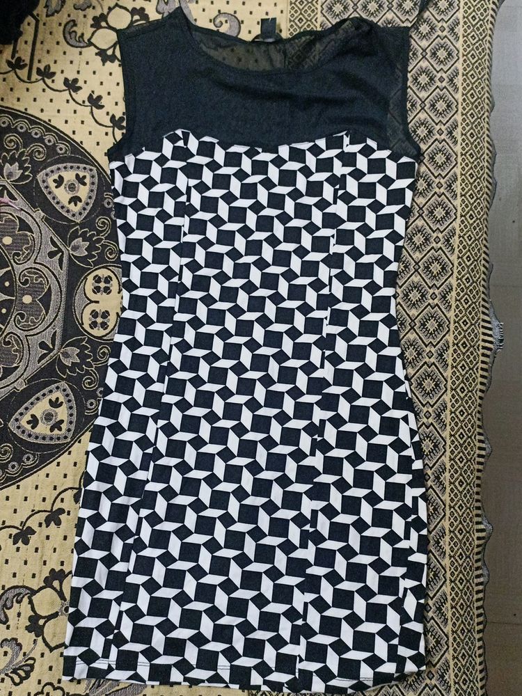 Black &amp; White Bodycon Dress