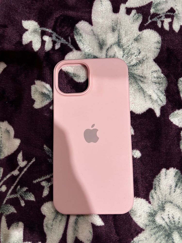 iPhone 15 Pink