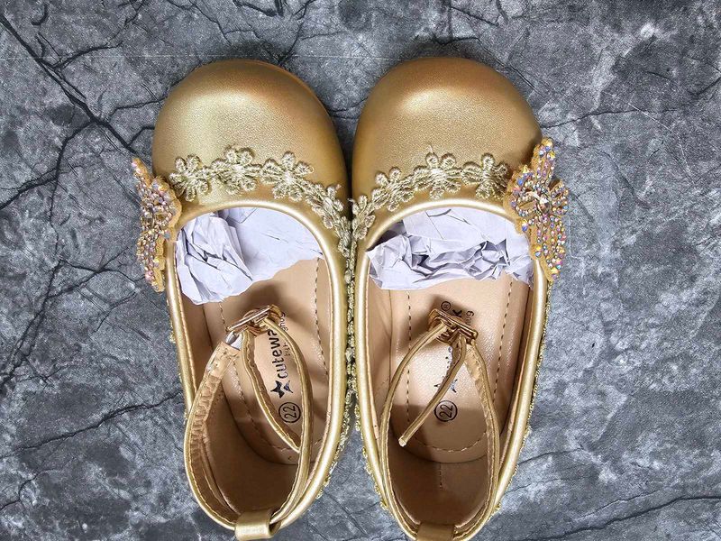 Cute Gold Ballet Flats