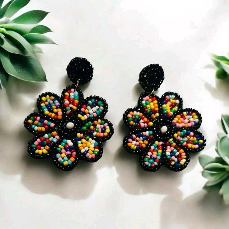Flower Beaded Earrings🌼