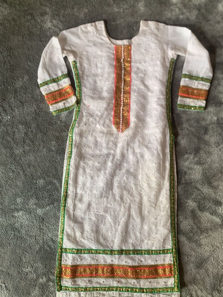 White Embroidered Kurta For Augest Office Wear
