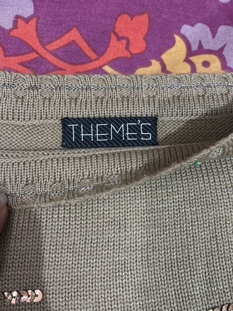 Elegant Beige Knit Top