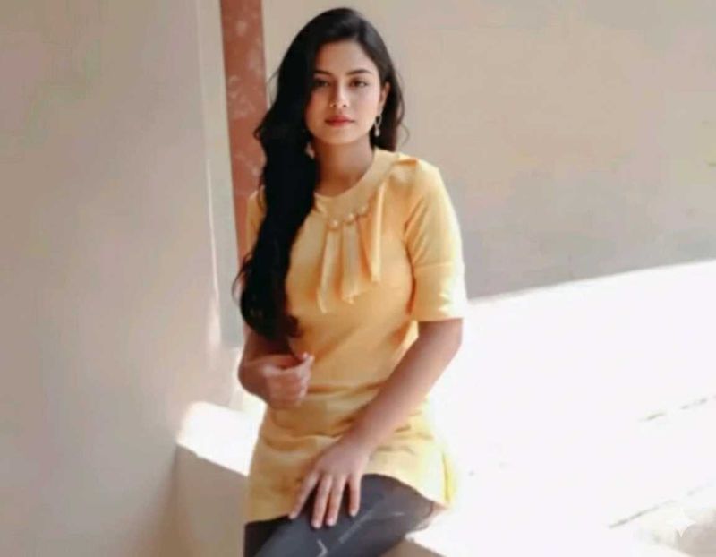 Yellow Casual Top very comfortable fabric