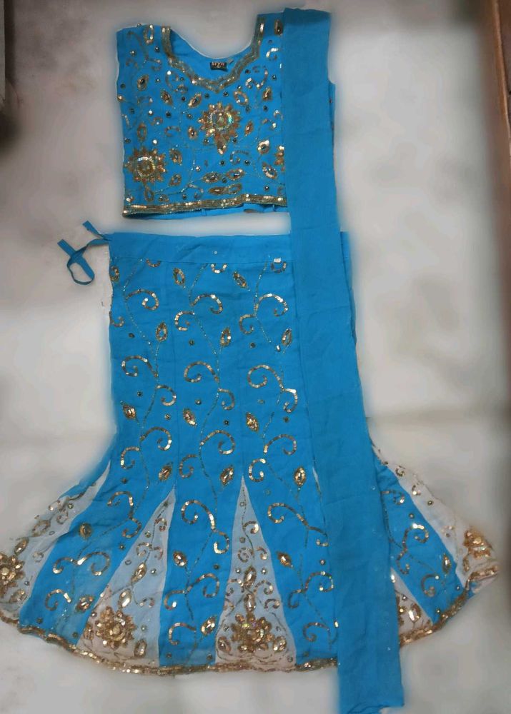 SALE🔥Embellished Lahenga Choli Set 💙