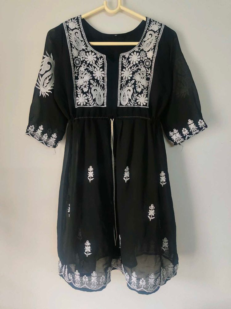 Black Embroidered Kurta