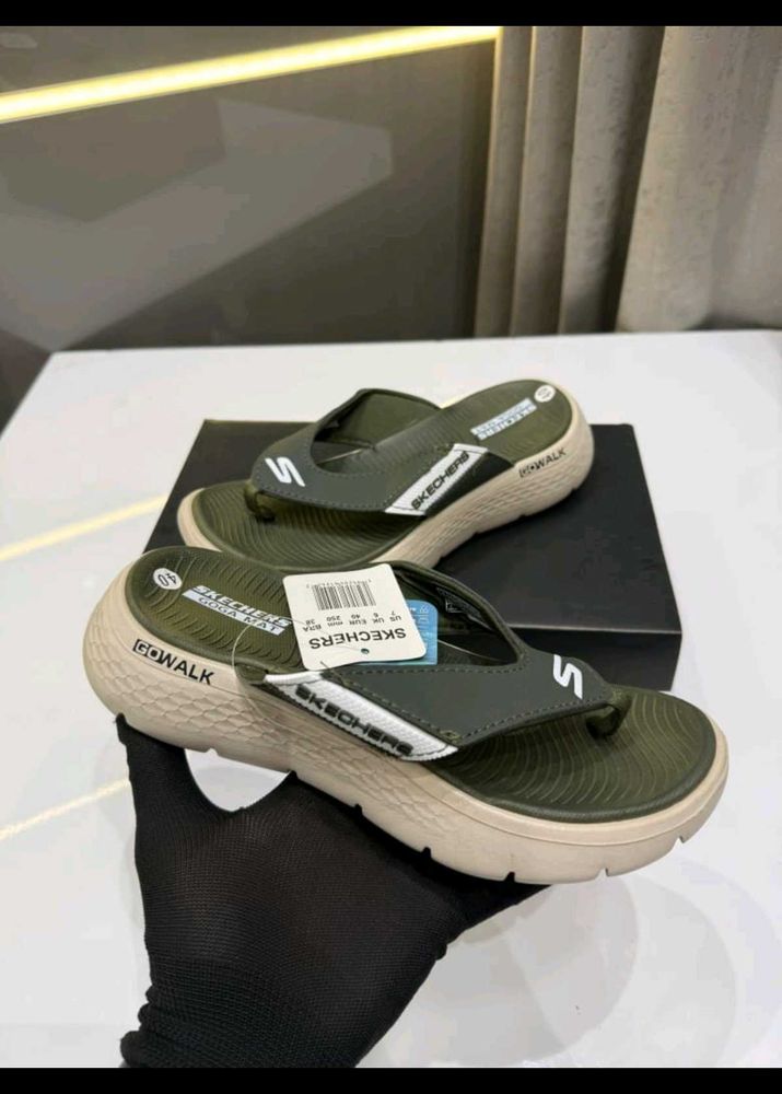 Skechers