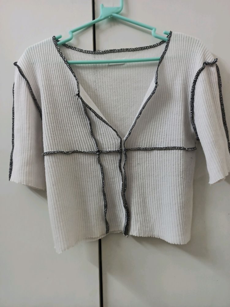 Women&#39;s White Contrast Stitch Top